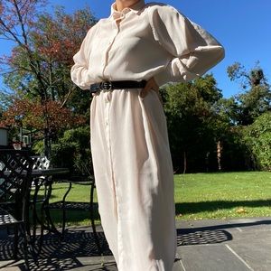 White-creamy color dress, selling just dress without belt